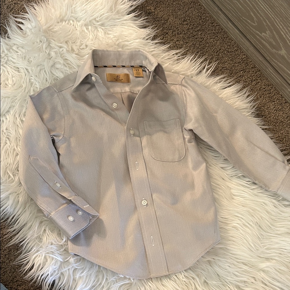 Class Club Boys Long-Sleeve Button Down Shirt in Light Beige/grey